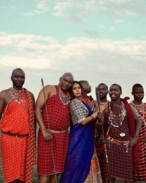 Ishita Varsha Instagram - When cultures collide! ❤️ 

@thespatika @chandangowda_official 

#ishitavarsha #thankyougenie🧞‍♀️ #blessedlife❤️ #loveandgratitude❤️ #conceptshoot #africa #india #traditional #tradition #masaimara #masai #masaimaranationalpark #culture #halfsaree #african #africans #indian #photoshoot #cultures #outfit #outfits #jewellery #southindian #southindianactress #kannada #kannadigas #kannadiga💛❤