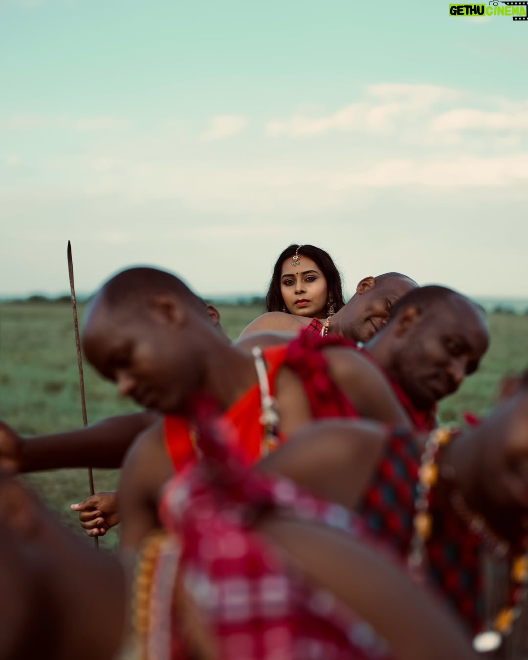 Ishita Varsha - 23.7K Likes - When cultures collide! ā¤ļø
@thespatika @chandangowda_official
#ishitavarsha #thankyougenieš§āāļø #blessedlifeā¤ļø #loveandgratitudeā¤ļø #conceptshoot #africa #india #traditional #tradition #masaimara #masai #masaimaranationalpark #culture #halfsaree #african #africans #indian #photoshoot #cultures #outfit #outfits #jewellery #southindian #southindianactress #kannada #kannadigas #kannadigašā¤