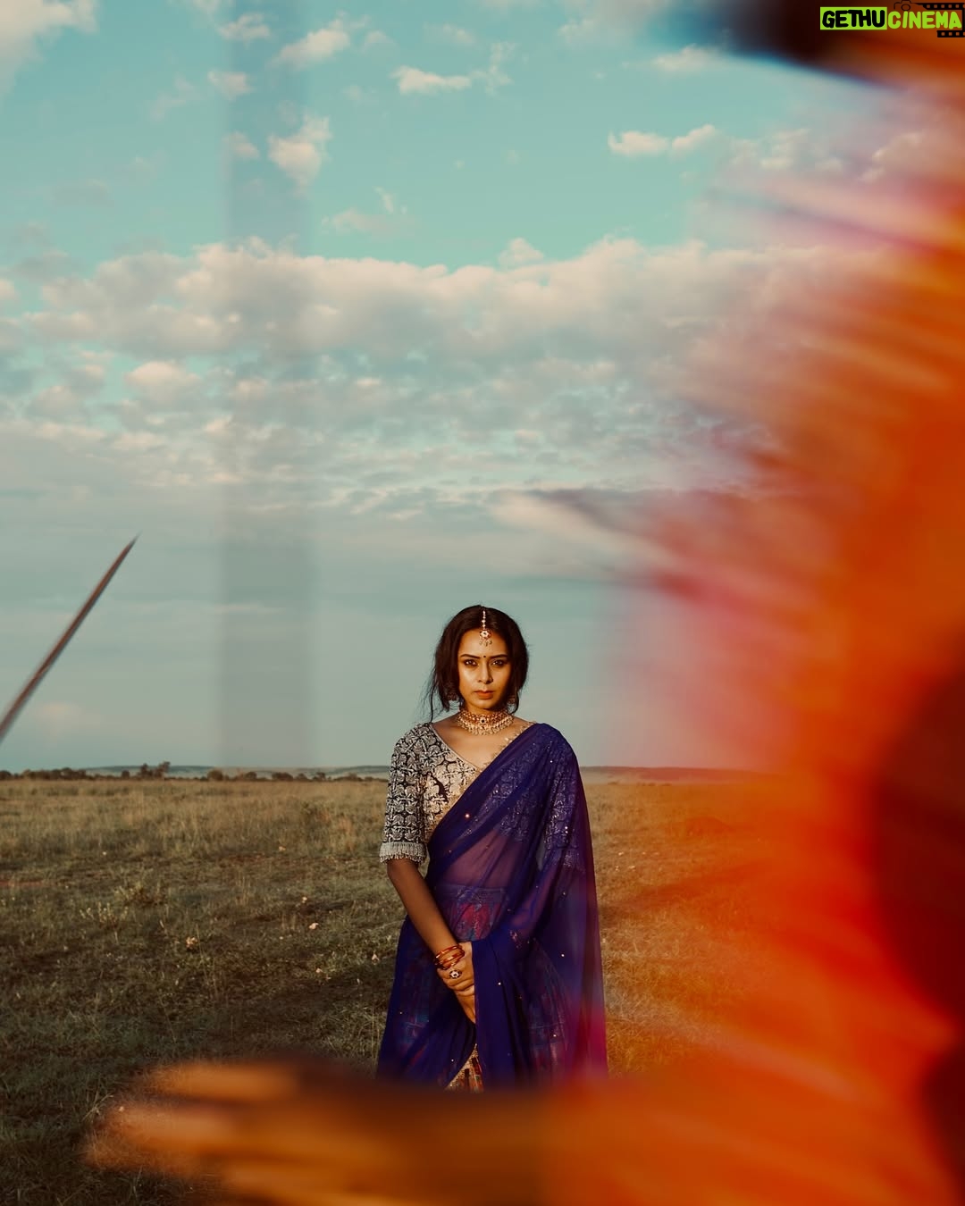 Ishita Varsha - 17.9K Likes - Last pic is a whole different vibe!šøš»
Life isnāt about being perfect, itās about being so ridiculously passionate that people think youāre crazy!š
@thespatika
@rentyourlook_by_chandangowda
#ishitavarsha #thankyougenieš§āāļø #blessedlifeš #loveandgratitudeā¤ļø #masai #masaimara #masaitribe #safari #africa #africans #eastafrica #wildlife #tribe #photoshoot #photos #conceptshoot #unique #masaitribe #southindian #halfsaree #indian #indianwear #indianstyle #traditional #tradition
