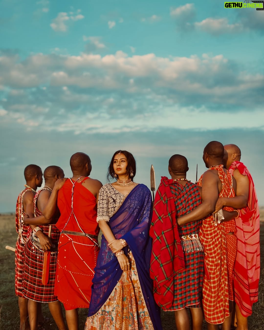 Ishita Varsha - 17.9K Likes - Last pic is a whole different vibe!šøš»
Life isnāt about being perfect, itās about being so ridiculously passionate that people think youāre crazy!š
@thespatika
@rentyourlook_by_chandangowda
#ishitavarsha #thankyougenieš§āāļø #blessedlifeš #loveandgratitudeā¤ļø #masai #masaimara #masaitribe #safari #africa #africans #eastafrica #wildlife #tribe #photoshoot #photos #conceptshoot #unique #masaitribe #southindian #halfsaree #indian #indianwear #indianstyle #traditional #tradition