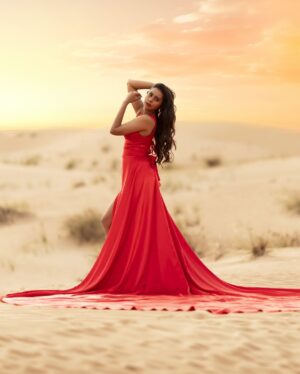 Ishita Varsha Instagram - Born red-y ! 😊

#ishitavarsha #blessedlife😇 #thankyougenie🧞‍♀️ #loveandgratitude❤️ #desert #dubai #dubai🇦🇪 #dubaidesert #red #reddresses #photoshoot #gown #redgown #dubaiphotoshoot #desertshoot #fashion #fashionphotography