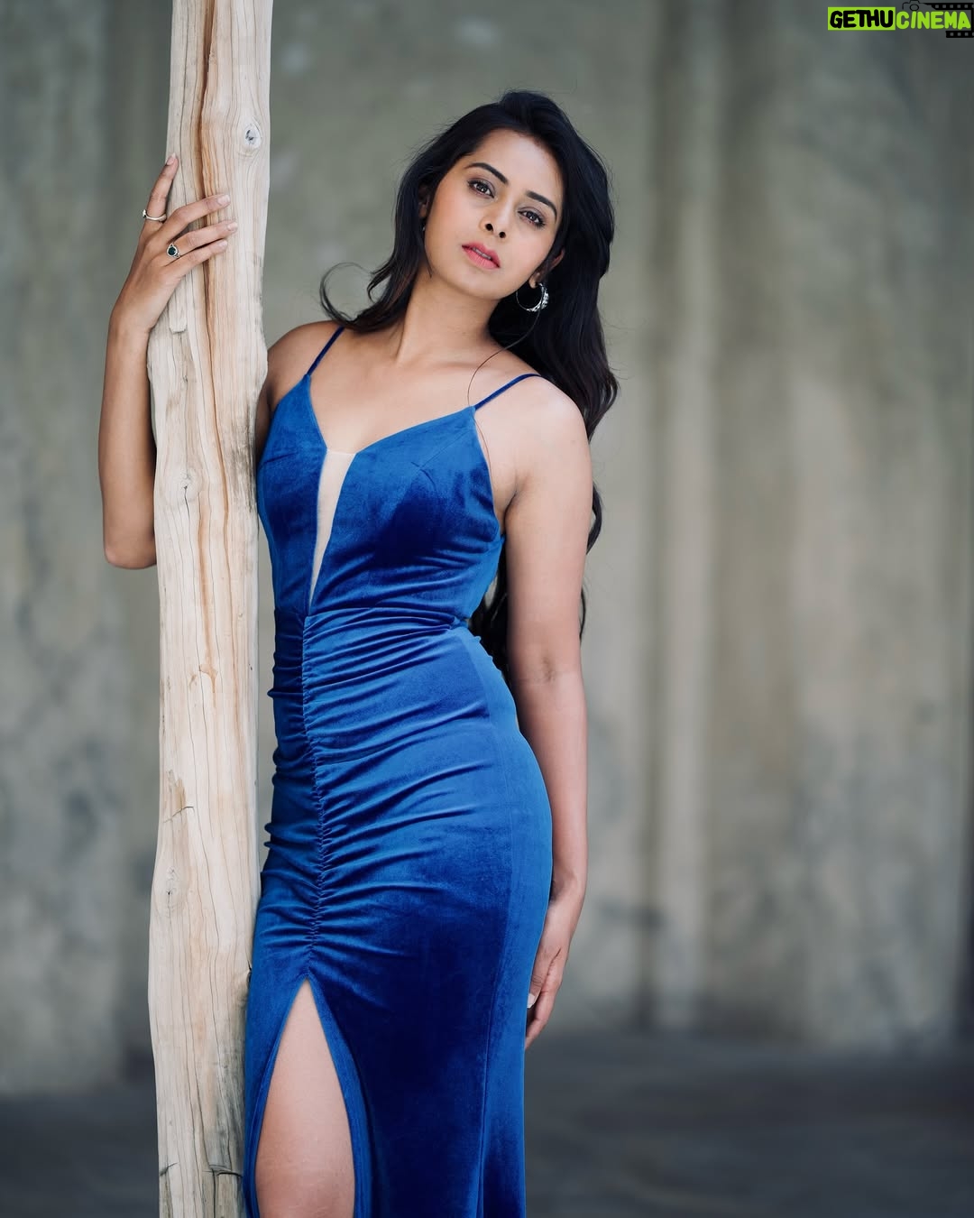 Ishita Varsha - 21.8K Likes - Updating my āthis her?ā pic ! š
#ishitavarsha #blessedlifeš #thankyougenieš§āāļø #loveandgratitudeā¤ļø #dubaiš¦šŖ #dubai #fashion #fashionista #fashionphotography #shoot #photoshoot #photooftheday #dubaishoot #dubaĆÆ #fashionphotographers #gown