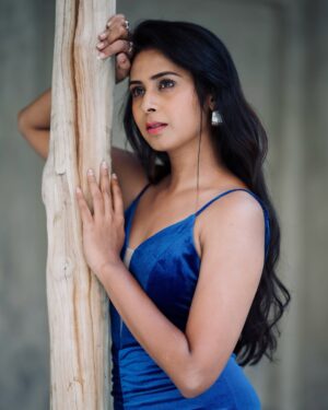 Ishita Varsha Instagram - Updating my “this her?” pic ! 😜

#ishitavarsha #blessedlife😇 #thankyougenie🧞‍♀️ #loveandgratitude❤️ #dubai🇦🇪 #dubai #fashion #fashionista #fashionphotography #shoot #photoshoot #photooftheday #dubaishoot #dubaï #fashionphotographers #gown