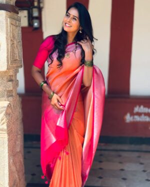 Ishita Varsha Instagram - ಓ.. ಕುಸುಮವೆ! 

Jewellery: @l_s_jewellery_banglore 

#ishitavarsha #blessedlife😇 #thankyougenie🧞‍♀️ #loveandgratitude❤️ #saree #sareelove❤️ #sarees #traditional ##southindian #sareeoftheday #sareestyle #pic #picoftheday