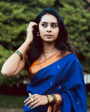 Ishita Varsha Instagram - ಕಣ್ಣಲ್ಲೆ ಪರಿಚಯ! 😊

#ishitavarsha #blessedlife😇 #thankyougenie🧞‍♀️ #loveandgratitude❤️ #saree #sareelove #sareefashion #sareeindia #photo #photooftheday #photogram