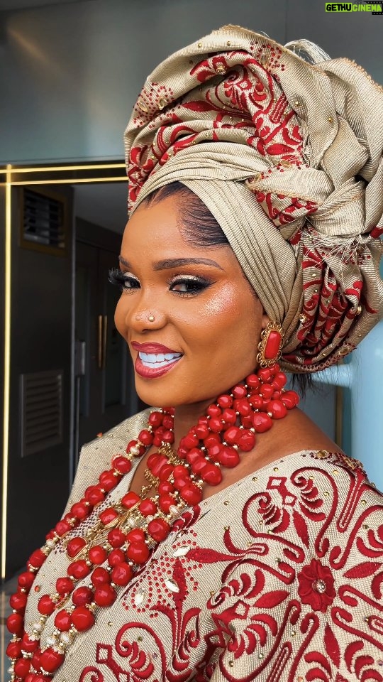 Iyabo Ojo - 334.2K Likes - 6 done and dusted🔥
2 more to go one in Lagos, one in Tanzania May 28th we're coming!
#JP2025, Iya iyawo is fully loaded
Aso oke @culturespeaks
Car plug @unique.motors
Beads @hannies_beads
Hairstylist @madamtiticollections
Gele @gele_by_segunlagos
Makeup @darlington_glam
📷@seizzey