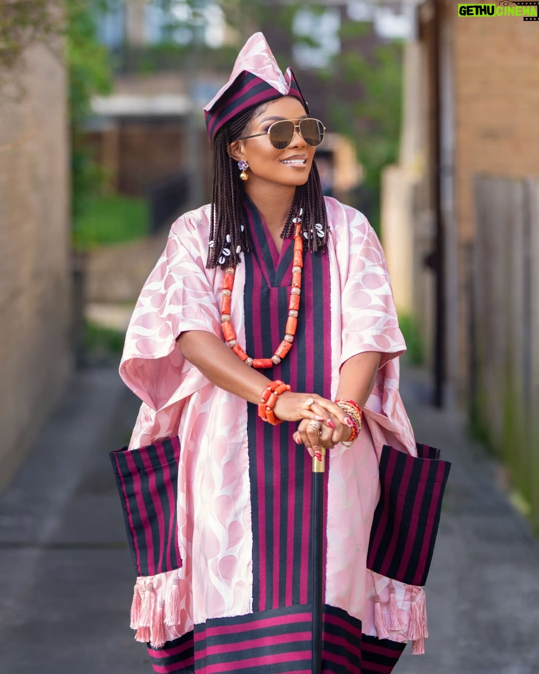 Iyabo Ojo - 169.3K Likes - "Culture meets style"
My 1st look yesterday 😍 to Labake olododo, The Warrior Lord, showing in all cinemas in the uk
Outfit @avenoutfitconcept
Makeup @glambyimaan
Wig installed @tummyhair_
Photographer @mikegregoryvisuals
Video @dopeviewsonly