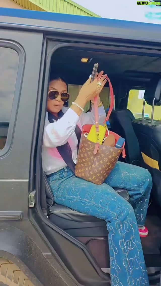 Iyabo Ojo - 92.2K Likes - Hello Abuja! Are you ready? 🤩 I'm live and direct in Abuja! 📍 Let's meet and watch the movie of the season, Labake Olododo, together TODAY at Silverbird Cinema, Jabi! 🎥 Who's watching with me
@chiomagoodhair
@fatma8five
#LabakeOlododo