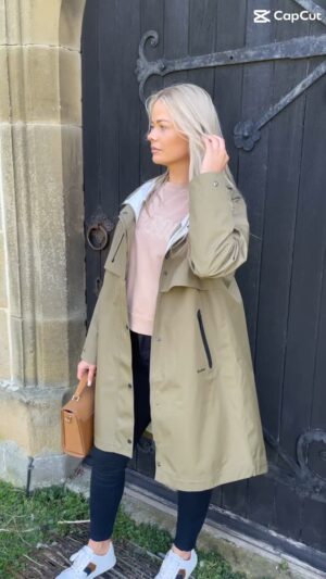 Jade Affleck Instagram - Spring season 🌞🪻

#fyp #insta #reel #trendingreels #trend #branding #clothing #summer #familybusiness #barbour #countryclothing #style #shopping #thursday