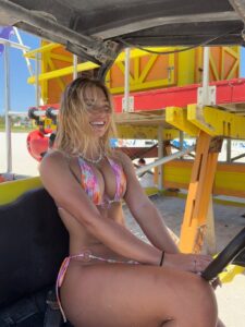 Actress Jane Aubrun Mautin HD Photos and Wallpapers April 2025