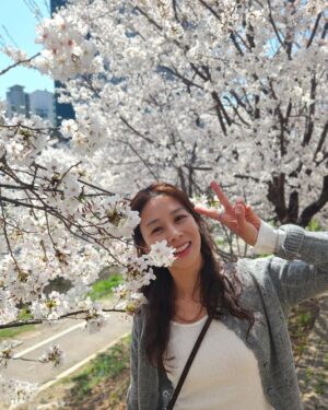 Jang Shin-young Instagram - 🌸❣️