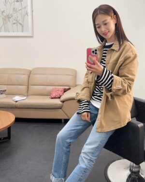 Jang Shin-young Instagram - ✨