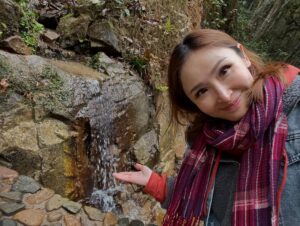 Actress Janis Chan HD Photos and Wallpapers April 2025