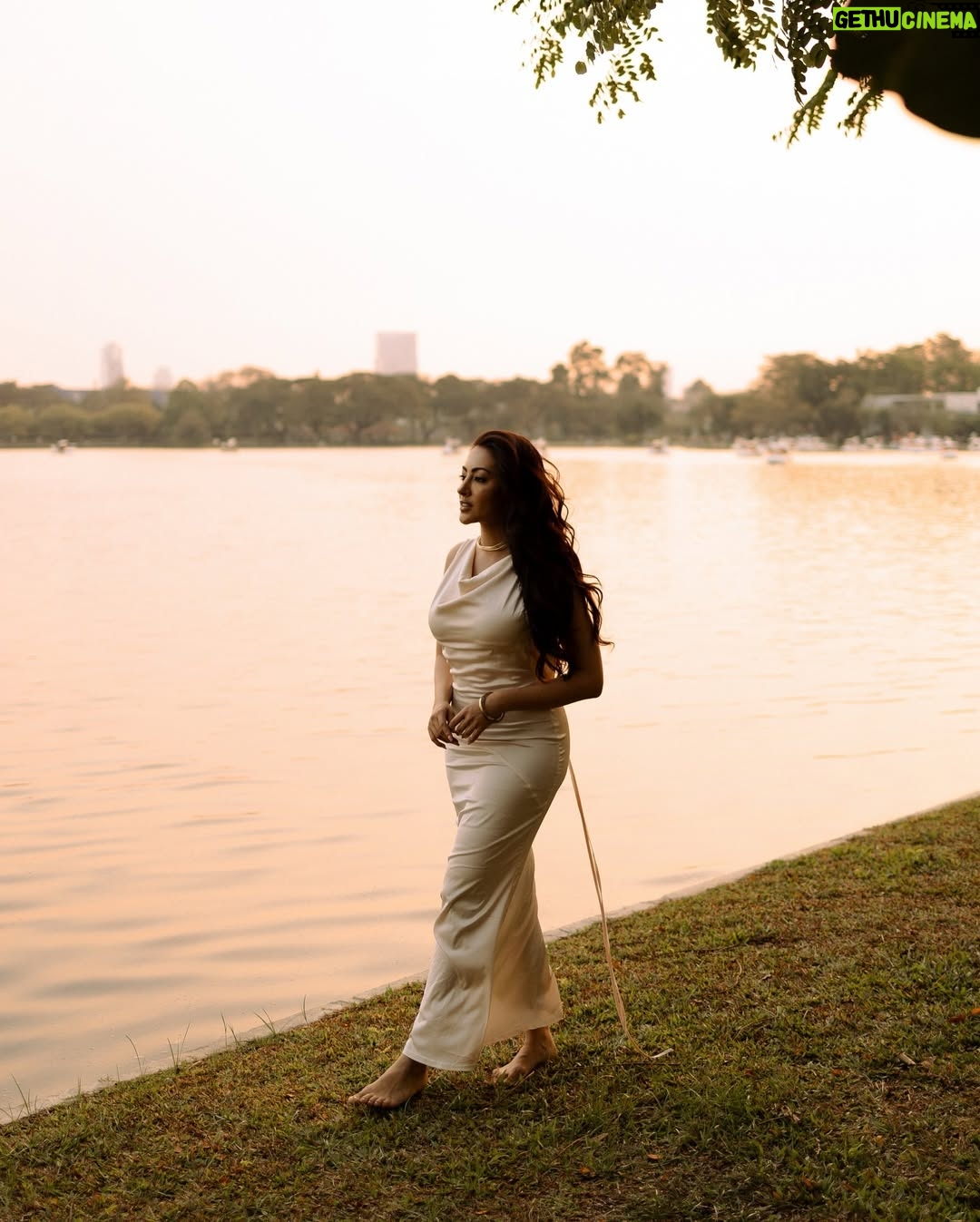 Jeniffer Piccinato - 9.7K Likes - “My mistress’ eyes are nothing like the sun;
Coral is far more red than her lips’ red;
If snow be white, why then her breasts are dun;
If hairs be wires, black wires grow on her head.
I have seen roses damasked, red and white,
But no such roses see I in her cheeks;
And in some perfumes is there more delight
Than in the breath that from my mistress reeks.
I love to hear her speak, yet well I know
That music hath a far more pleasing sound;
I grant I never saw a goddess go;
My mistress, when she walks, treads on the ground.
And yet, by heaven, I think my love as rare
As any she belied with false compare.”
By William Shakespeare.
.
.
Photo @olyamuradova_