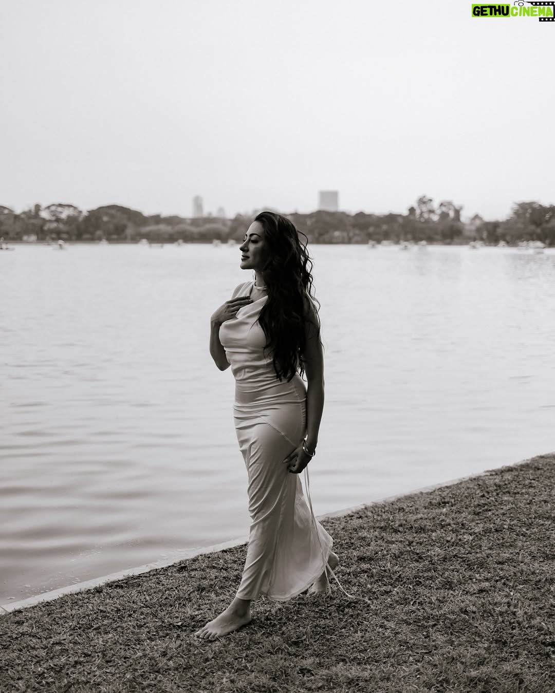 Jeniffer Piccinato - 9.7K Likes - “My mistress’ eyes are nothing like the sun;
Coral is far more red than her lips’ red;
If snow be white, why then her breasts are dun;
If hairs be wires, black wires grow on her head.
I have seen roses damasked, red and white,
But no such roses see I in her cheeks;
And in some perfumes is there more delight
Than in the breath that from my mistress reeks.
I love to hear her speak, yet well I know
That music hath a far more pleasing sound;
I grant I never saw a goddess go;
My mistress, when she walks, treads on the ground.
And yet, by heaven, I think my love as rare
As any she belied with false compare.”
By William Shakespeare.
.
.
Photo @olyamuradova_