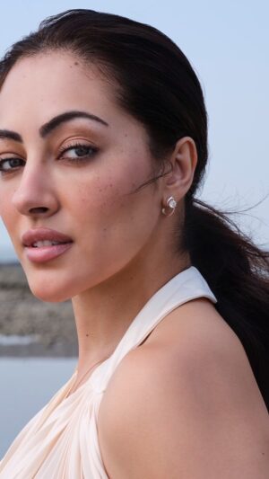 Jeniffer Piccinato Instagram - 💎
Campaign for @zoyajewels