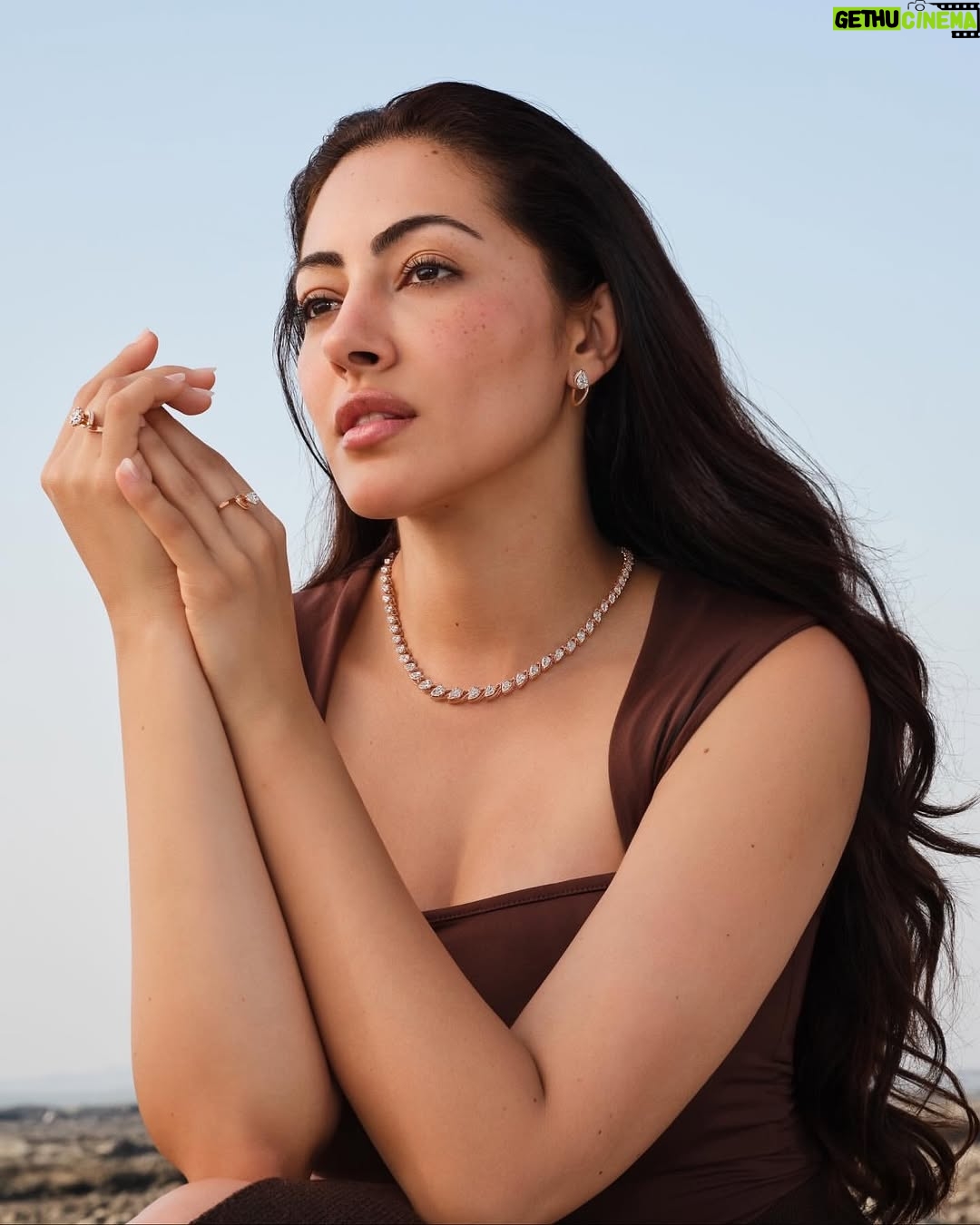 Jeniffer Piccinato - 5.6K Likes - Campaign for @zoyajewels
