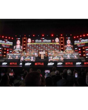 Jennifer Miranda Instagram - Así fue el primer encuentro entre Jennifer Miranda y Alycia Baumgardner en la presentación del próximo evento de MVP 🤩 

Nuestra embajadora disputará el Campeonato Mundial Unificado como combate co-estelar de la noche en la trilogía entre Katye Taylor vs Amanda Serrano en el Madison Square Garden el próximo 11 de Julio 🥊

Estamos contigo
#Andthenew ⚔️🖤