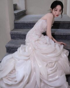 Actress Jiang Mengjie HD Photos and Wallpapers April 2025
