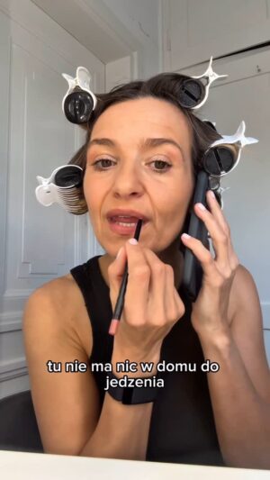 Joanna Koroniewska Instagram - Osobiście uważam, że to żaden wstyd panikować jak zostajesz sam z dziećmi?😀 Macie dla mnie na przyszłość jakieś patenty? Gdyby nie TIM Catering to chyba bym sobie nie poradził! (no dobra i gdyby nie Aśka😀) Z moim kodem MACIEJ25 macie 25% zniżki, a do 30.05 trwa konkurs, w którym możecie wygrać m.in. wyjazd na wakacje! Na stronie www.timcatering.pl znajdziecie więcej info! [WSPÓŁPRACA KOMERCYJNA] z TIM Catering