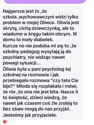 Joanna Koroniewska Instagram - Podobno dzięki @maciej_dowbor miałam serial “M jak miłość”. Teraz dzięki @dotindotin @zrobmysobiedom.tvn.🤦‍♀️🤦‍♀️🫣
Zastanawiam się jeszcze co dala mi @katarzyna_dowbor_official … Wiem. Załatwiła mi studia na Łódzkiej Filmówce. 🤦‍♀️
To,że ludzie i ich agresja i wymysły nie przestali mnie zadziwiać to jedno. Ale to ile załamanych rodziców pisze do mnie, że ma dość… To mnie totalnie załamuje..
Mają dość świata, w którym młody i bardziej wrażliwy człowiek nie ma już prawa żyć. Bo zmieniły się czasy. Bo trzeba być w grupach ludzi, którzy sieją nienawiścią. Wciąż do kogoś innego. Bo najważniejsze  to mieć na kim się wyżyć. 
Specjalnie dla Was i dla siebie spotkam się z Kobietą, którą naprawdę trzeba było namawiać na spotkanie. Spotkam  się z @kinga_szostko . Kobietą, która walczy z cyfrową przemocą, pomaga, monitoruje najciemniejsze media… Już 8 maja zrobimy live’a! Koniecznie zadawajcie nam pytania! Jeśli jeszcze nie znacie tej turbo kobiety zapraszam na jej profil. 

Nie ma tam żadnego mydlenia oczu. Jest prawda. O zwyrodnialcach dorosłych . o zwyrodnialcach dzieciach. I o cyberprzemocy. Jesteśmy w internecie. Wrzucając dzisiejsze stories wręcz zalaliście mnie kolejnymi historiami z ostatnich dni. Piękna 13 latka.. odeszła po cichu… Młody wrażliwy nastolatek Filip.. Czytając przemowę jego mamy na pogrzebie… Publikuję Wam ją tutaj… Cisną się łzy i zaciskają pięści.. Kolejna dziewczynka tym razem w Holandii. 💔💔💔
Musimy coś z tym zrobić. Na początek porozmawiamy o tym jak wyglądają takie treści w Internecie. Gdzie je młodzi ludzie znajdują. Jak do nich przemawiać. Ale też czego się spodziewać. Internet to poniekąd moja praca a ja sama jestem w szoku jak nadal niewiele wiem. I już na sam koniec. 

Hejt, który dziś zaprezentowałam jednak i mnie zabolał. Zwłaszcza ostanie zdanie. Że moje “idealne” małżeństwo to fikcja. Dlaczego zabolał? Bo te bzdury potem powielane są w mediach i czytają TE wypociny moje dzieci. Czy plotkarskie kanały też nie są współwinne?!!? Wyrażanie opinii to już nie jest tylko opinia a często przemoc. A ja nie spocznę póki czegoś z tym nie zrobię. Przysięgam Wam! W imię Naszych dzieci!!! Nie zostawię tego! I ogromnie proszę Was o wsparcie!🫶💔