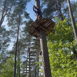 Joanna Moro Instagram - Majóweczka w Druskiennikach!!! 
Powietrze, przyroda, architektura, cisza, atrakcje - park wodny, linowy, śnieżny - po prostu cud nad Niemnem 😍🥰🫶

#druskienniki #stolicakultury #2025 #litwa #majowka