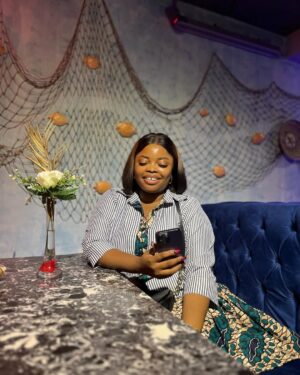 Juliana Olayode Instagram - What are the things desire in the month of May? May God give to you as you desire.

#Julianaolayode
#Godsfavoritebaby
#Godsbabygirlforlife
#Aprildump
#may
#happynewmonth
