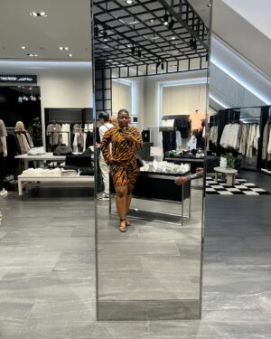 Juliana Olayode Instagram - What are the things desire in the month of May? May God give to you as you desire.

#Julianaolayode
#Godsfavoritebaby
#Godsbabygirlforlife
#Aprildump
#may
#happynewmonth