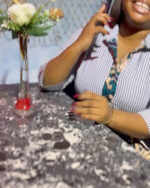 Juliana Olayode Instagram - What are the things desire in the month of May? May God give to you as you desire.

#Julianaolayode
#Godsfavoritebaby
#Godsbabygirlforlife
#Aprildump
#may
#happynewmonth