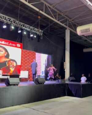 Juliana Olayode Instagram - I decided not to starve y’all of this post.🤪🤣

Listening/watching you talk to you @funkejenifaakindele at #WithChudelive made me so proud yet again. Thank you for always being so vulnerable and authentic when you share your story. Love you mama.❤️❤️