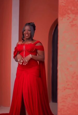 Juliana Olayode Instagram - Happiest birthday to the beautiful and incredible Dr Renny Billyyyyyyyyyyy @morenikemolehin 🥳🥳

You are one person I really love, respect and admire. You are genuine, you are true, you are very supportive and kind.

You bring so much joy, laughter, warmth, happiness and love into the lives of everyone around you. You are simply a sweet soul.

May this new year be as beautiful, bright, radiant and special as you are. May it be filled with joy, laughter, love, celebrations, so many beautiful memories, fulfillment and lots of blessings.

I love you, cheers to a wonderful year.❤️❤️