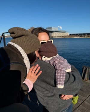 Julie Zangenberg Instagram - Kære venner♥️ Jeg har været stille, da jeg - ligesom mange andre - har været i syg. En lungeinfektion endte det ud i, som de gode folk på Rigshospitalet endte med at hjælpe mig med. Jeg har taget den med ro og healer stadig. Er dog - som foråret - på vej tilbage🌱 Tak for jeres søde beskeder og indtjekninger. Vi ses snart. Kram Julie