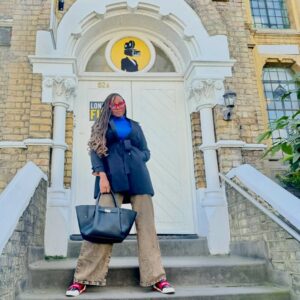 Jumoke Odetola Instagram - HAPPILY ADDICTED TO SCHOOL & LEARNING ❤️

From Lagos to London
Expanding my mind & sharpening my craft. 

Stepping into LONDON FILM ACADEMY with open eyes, open mind, and endless curiosity. 
It’s been a week of insight & inspiration already.

Wish me well. 

#investinginknowledge #knowledgeispower  #learningneverstops #jeytenproductions #jumokeodetola #childofgrace #gracetograce