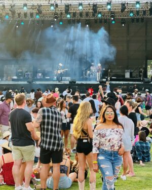 Jyothi Krishna Instagram - Summer in Nashville ❤️‍🔥 

#countrymusic #nashville #countrymusicfestival #usa #jyothikrishna #actress