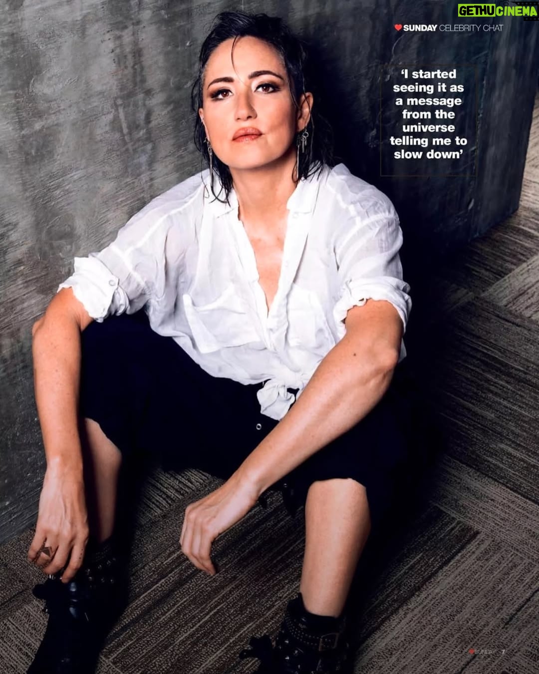 KT Tunstall - 4.2K Likes - Enjoy this interview I did with Sunday Mail where I discuss everything from bumping into Björk in a bathroom to dressing up as Danny Zuko for my 11th birthday!
#kttunstall