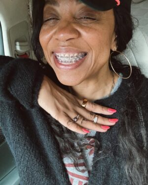 Kamilah Marshall Instagram - Besties.
BROWN liquor.
BRACES.
BalloonS.
bathrooms.