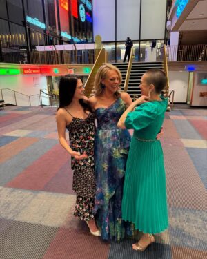 Kara Lindsay Instagram - These girls! Meet you here again same time next year to celebrate another Broadway opening for Jer. Jk. I mean who knows?!
This seems to be our yearly tradition. 
#jercheersquad #ashcheersquad #anotheropenin’ 🎉 #floycollins #Gatsby

📷 @brauhala