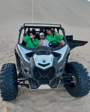 Karen Dejo Instagram - En la Huacachina disfrutando con mi bb 🥰 y mi novio de divertidos momentos🤭
@_m.a.a.d_.so te amo mi bb hermosa❤️
@shahidkhan.escapades te amo❤️
