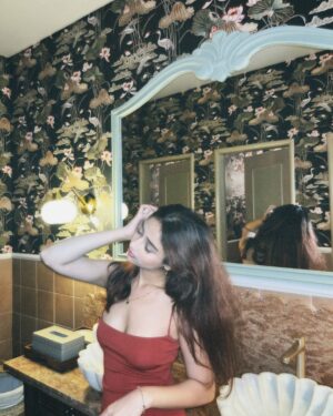 Kasak Singh Instagram - cherry red🍒💋⭐️

#explore #fyp #foryoupage #reddress