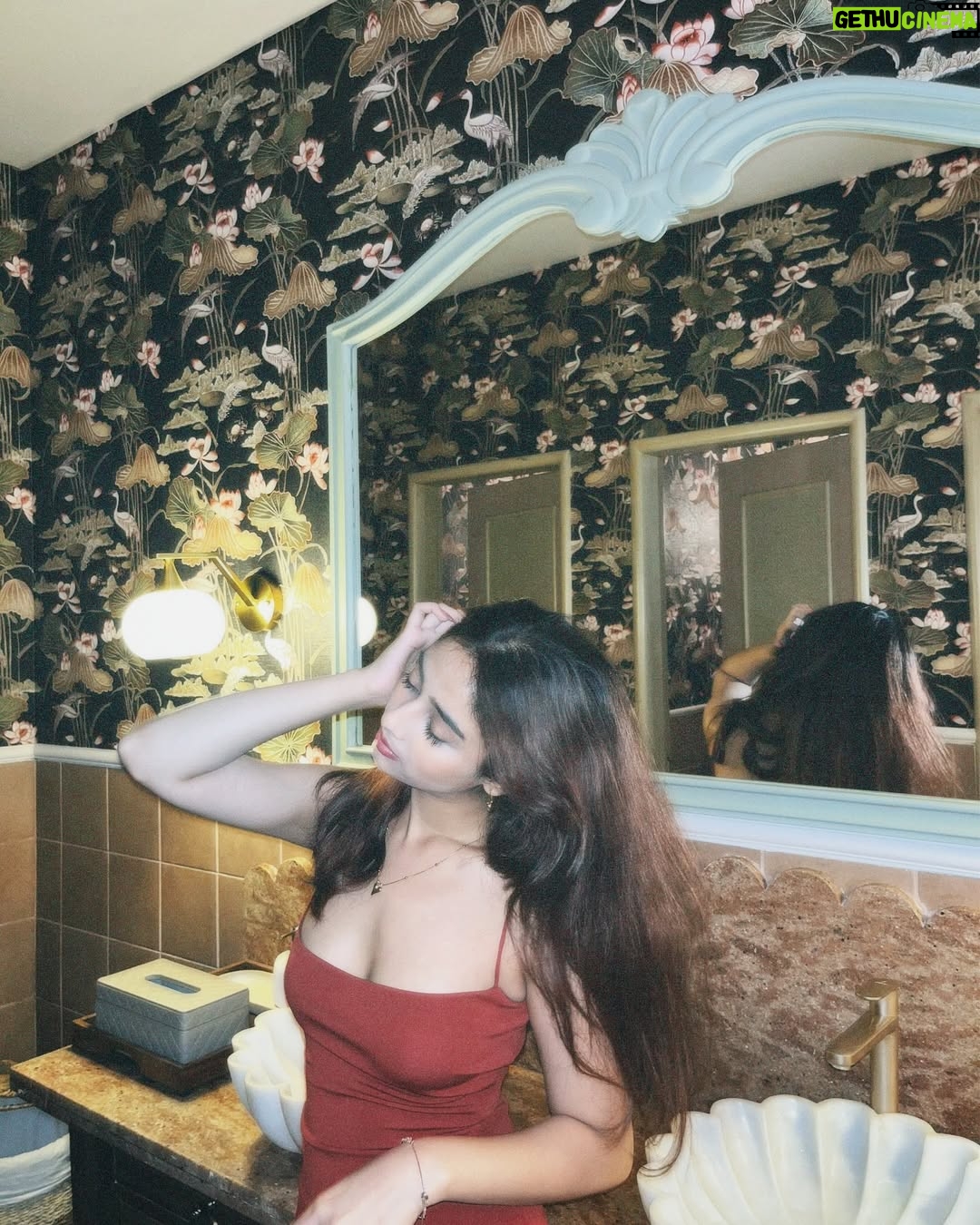 Kasak Singh - 5.8K Likes - cherry red🍒💋⭐️
#explore #fyp #foryoupage #reddress