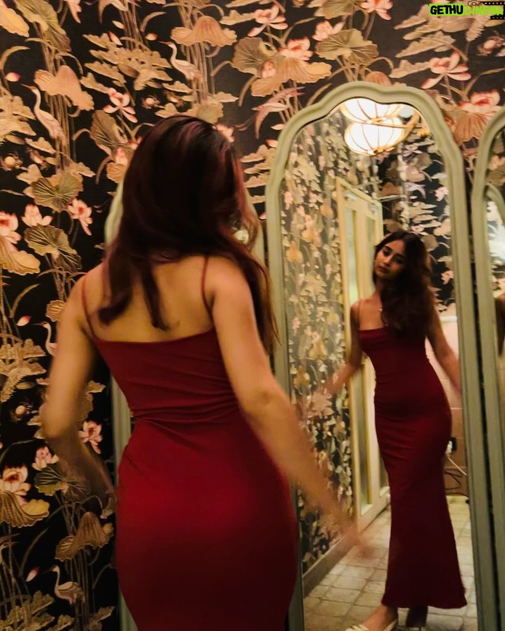 Kasak Singh - 5.8K Likes - cherry red🍒💋⭐️
#explore #fyp #foryoupage #reddress