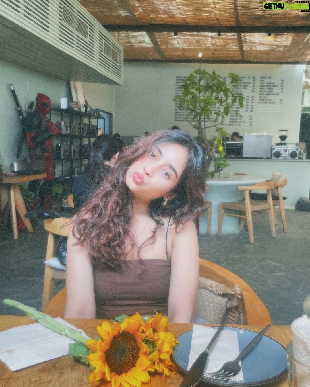 Kasak Singh - 6.6K Likes - im so in love with
#explore #fyp #littlebaby #flowers #cafe #explorepage✨