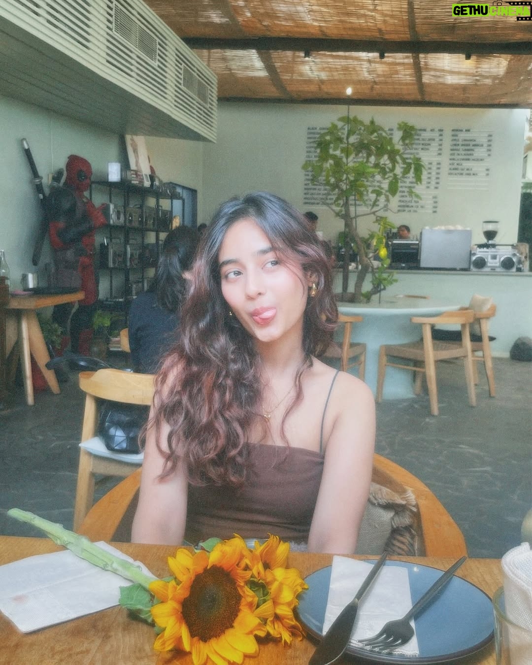 Kasak Singh - 6.6K Likes - im so in love with
#explore #fyp #littlebaby #flowers #cafe #explorepage✨