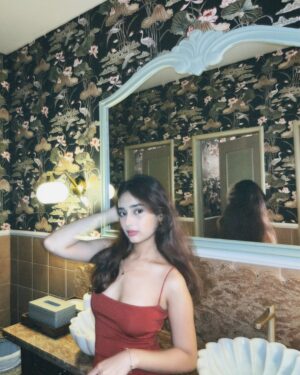 Kasak Singh Instagram - cherry red🍒💋⭐️

#explore #fyp #foryoupage #reddress