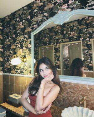 Kasak Singh Instagram - cherry red🍒💋⭐️

#explore #fyp #foryoupage #reddress