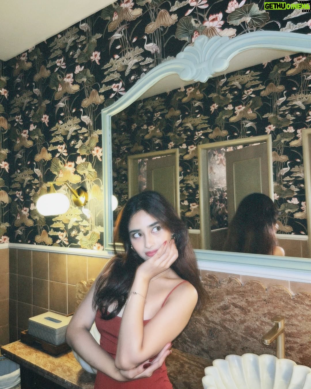 Kasak Singh - 5.8K Likes - cherry red🍒💋⭐️
#explore #fyp #foryoupage #reddress