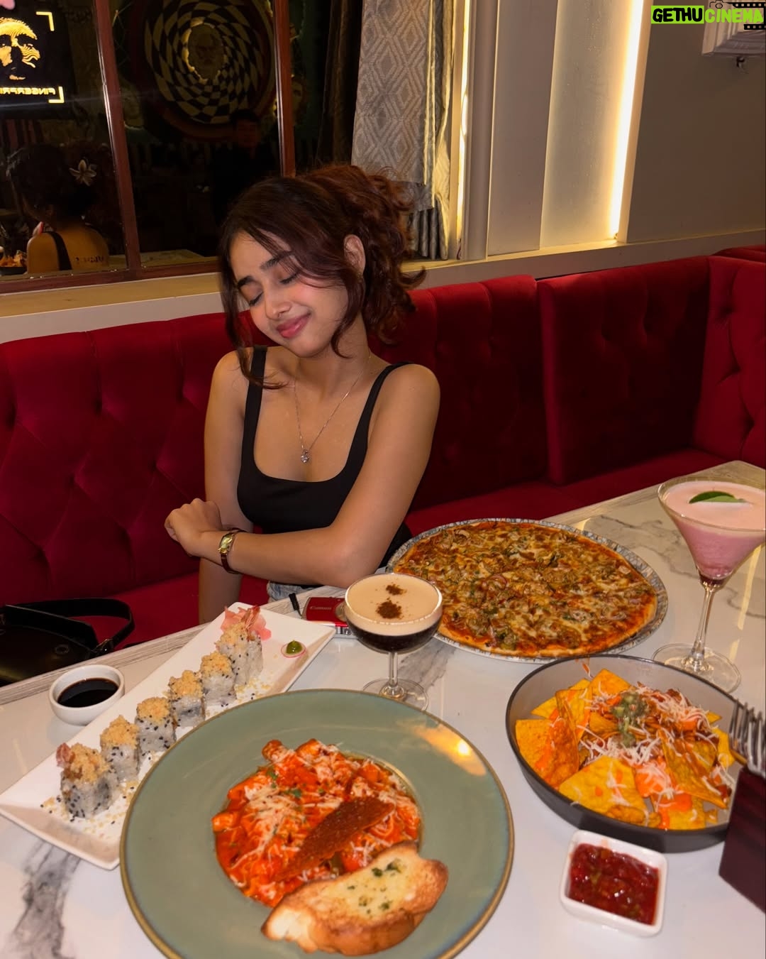 Kasak Singh - 3.8K Likes - Yumdump🍽️🍣
#explore #fyp