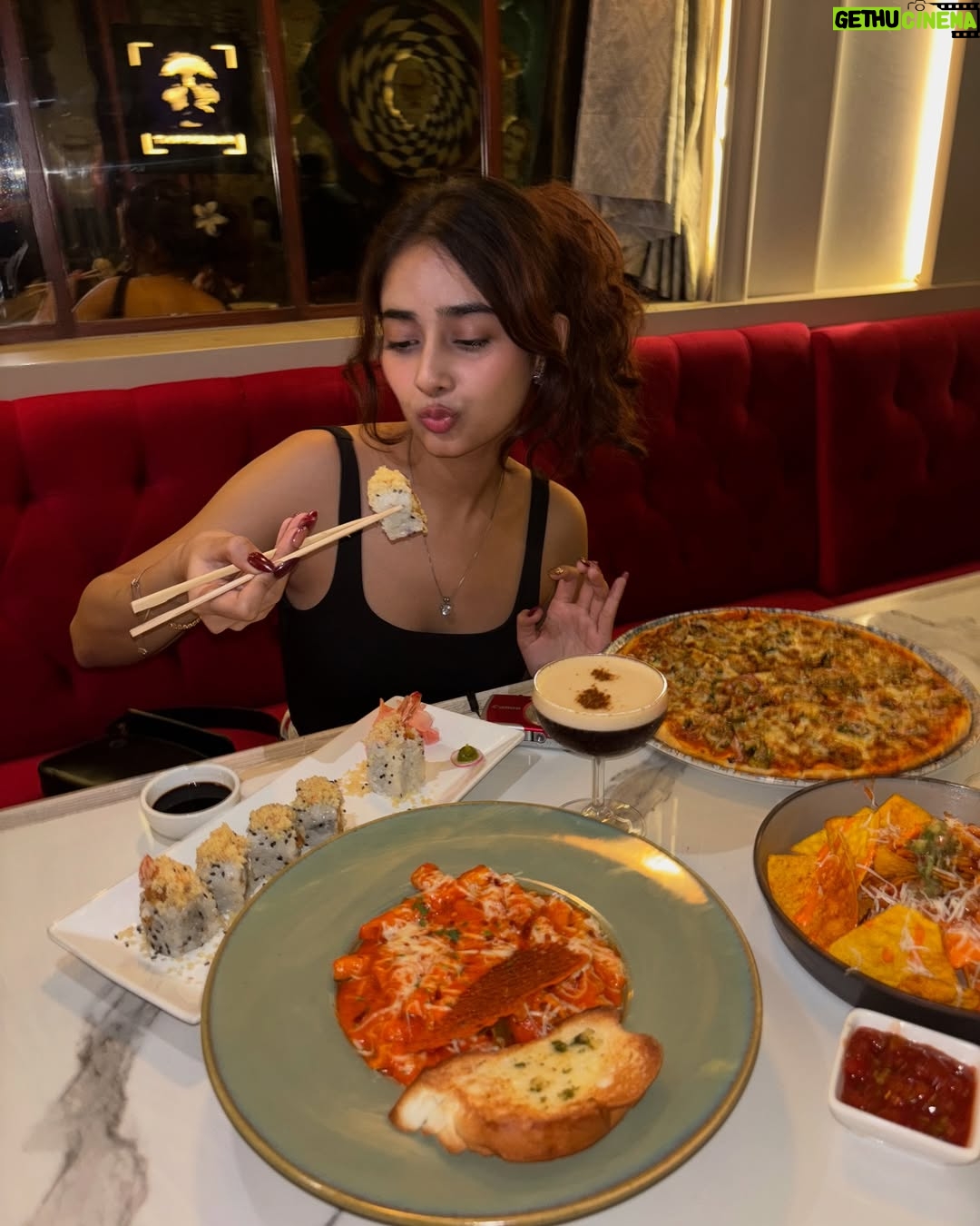 Kasak Singh - 3.8K Likes - Yumdump🍽️🍣
#explore #fyp
