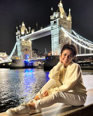 Katarzyna Cichopek Instagram - Wieczorny spacer…🇬🇧 miło było spotkać tak wielu naszych Rodaków w Londynie. Pozdrawiam serdecznie 😘