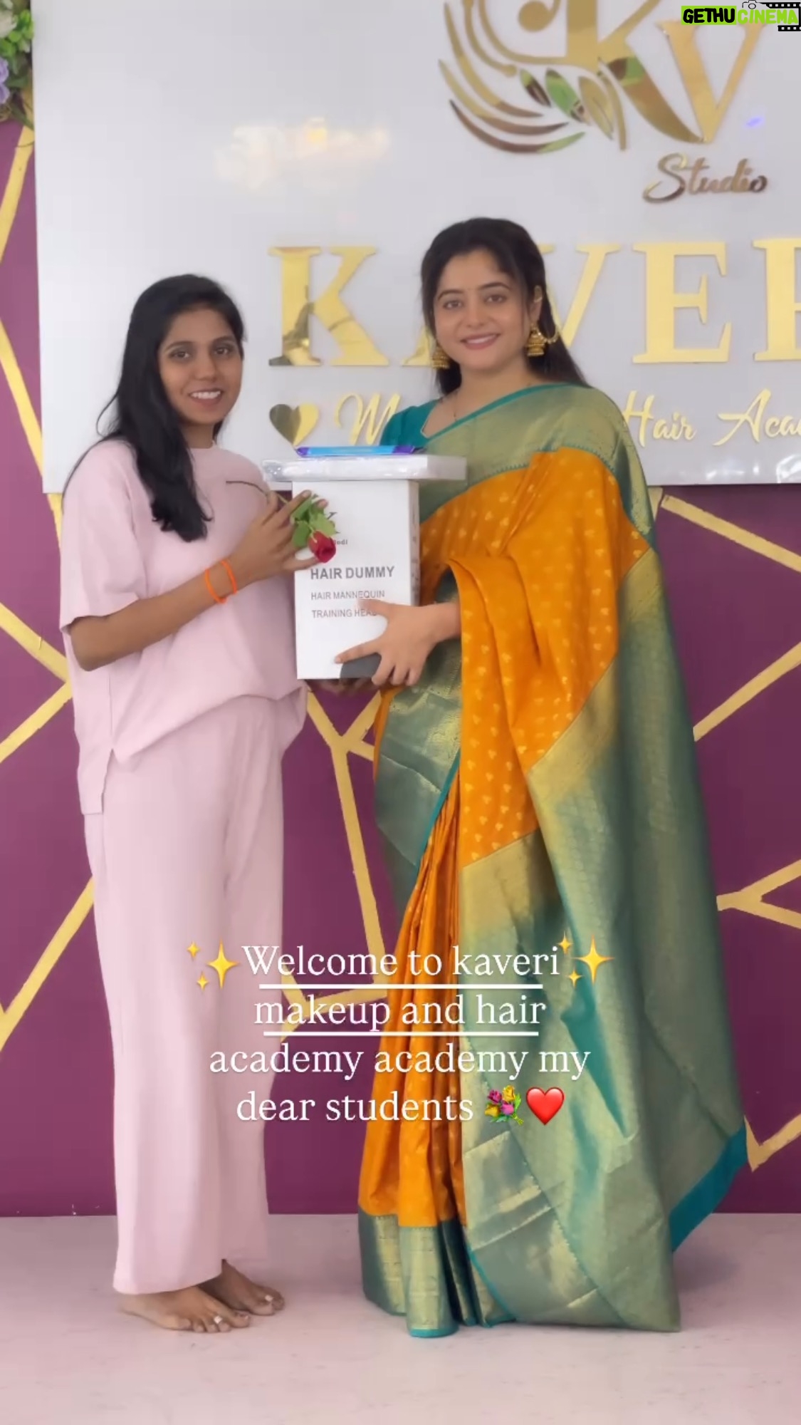Kaveri Bagalkote - 786 Likes - Welcome to Kaveri makeup and hair academy my dear students ✨💐❤️
#kaveribagalkote #makeupartist #kannada #love #trending